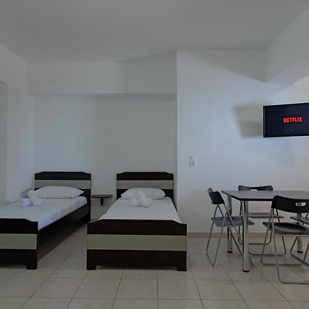 Livia'S Guesthouse Ksamil Dış mekan fotoğraf