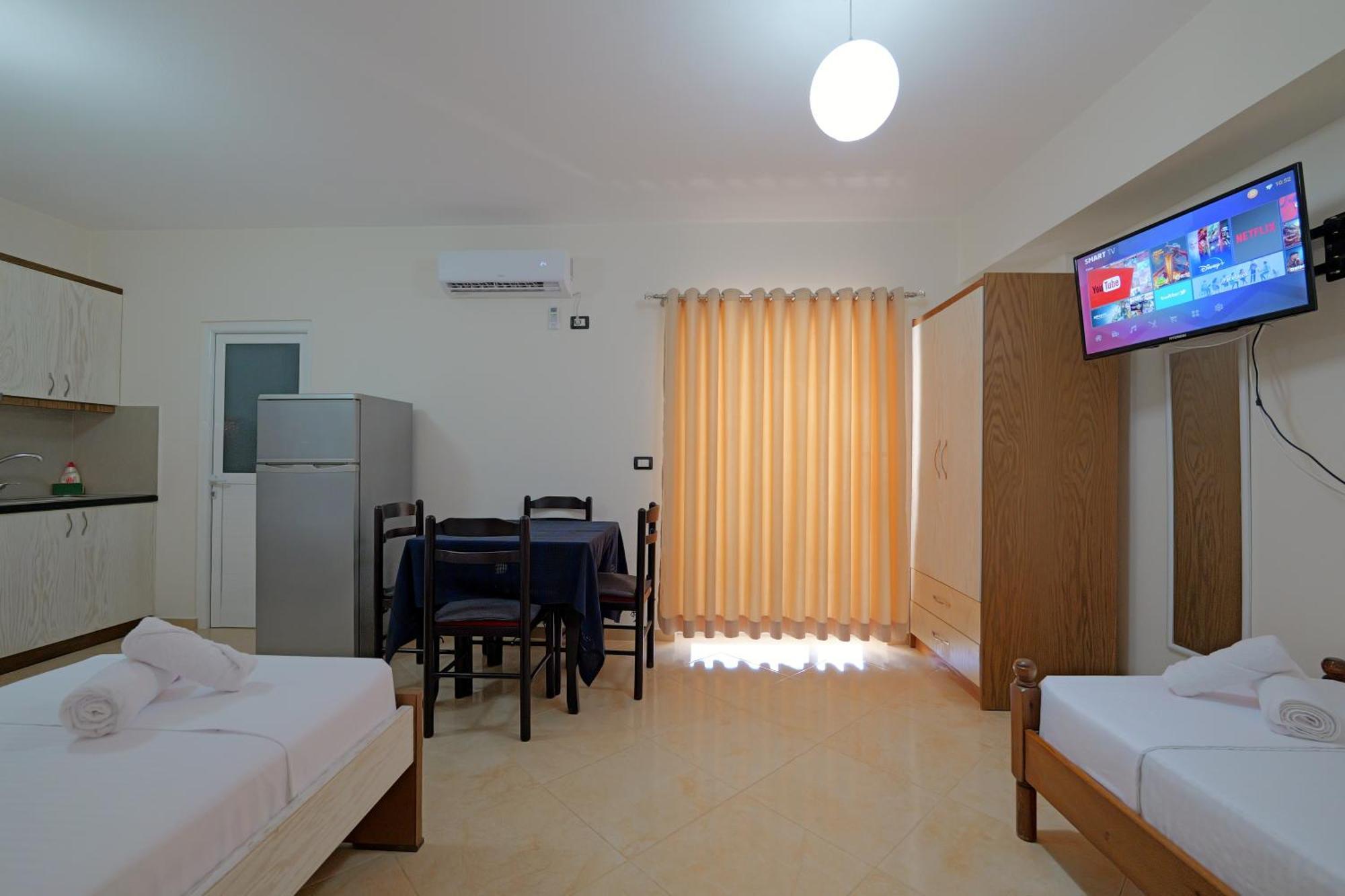 Livia'S Guesthouse Ksamil Dış mekan fotoğraf