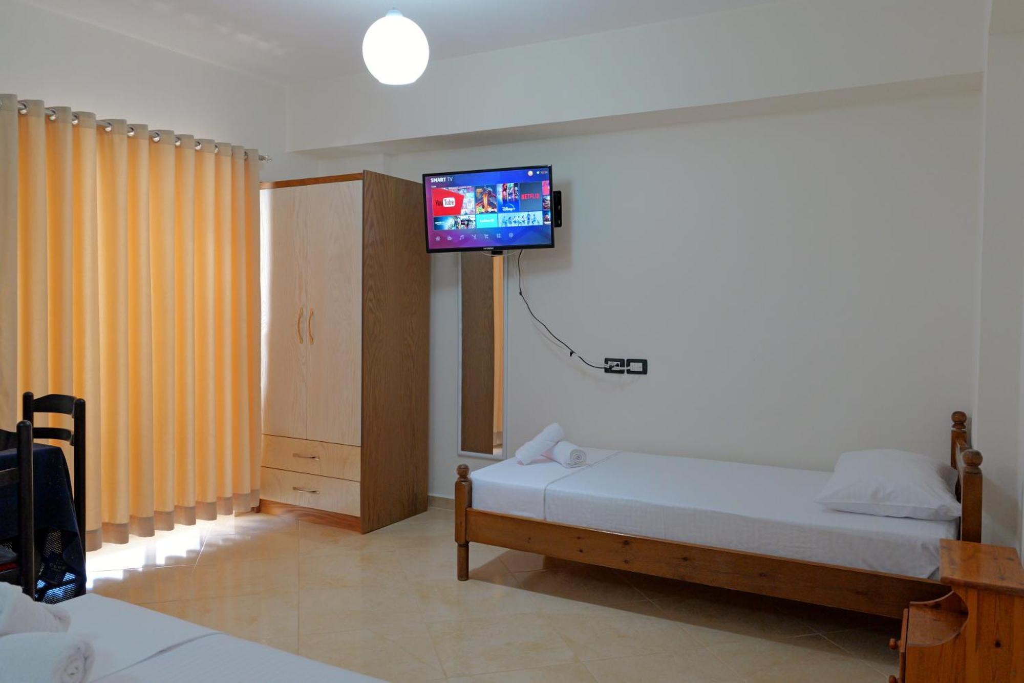 Livia'S Guesthouse Ksamil Dış mekan fotoğraf