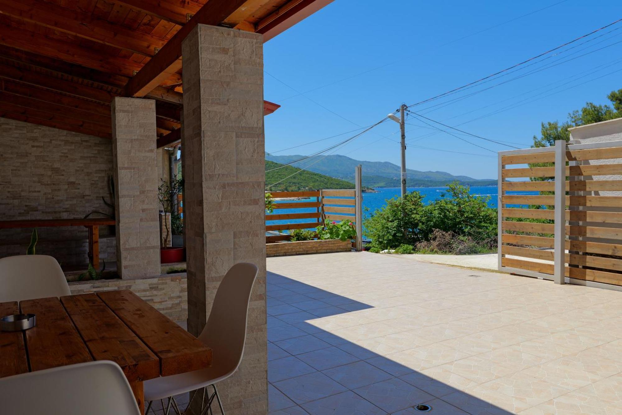 Livia'S Guesthouse Ksamil Dış mekan fotoğraf