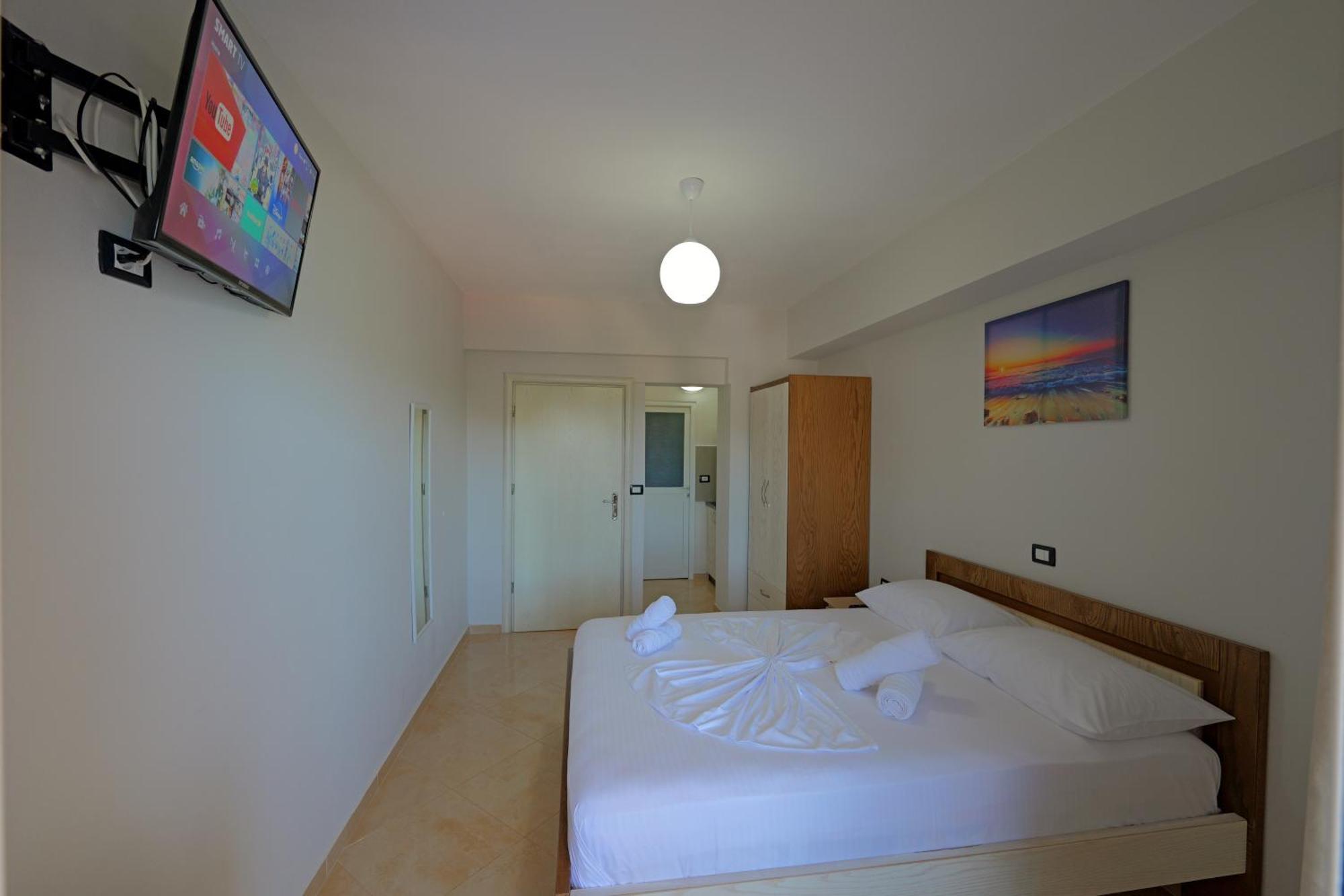 Livia'S Guesthouse Ksamil Dış mekan fotoğraf