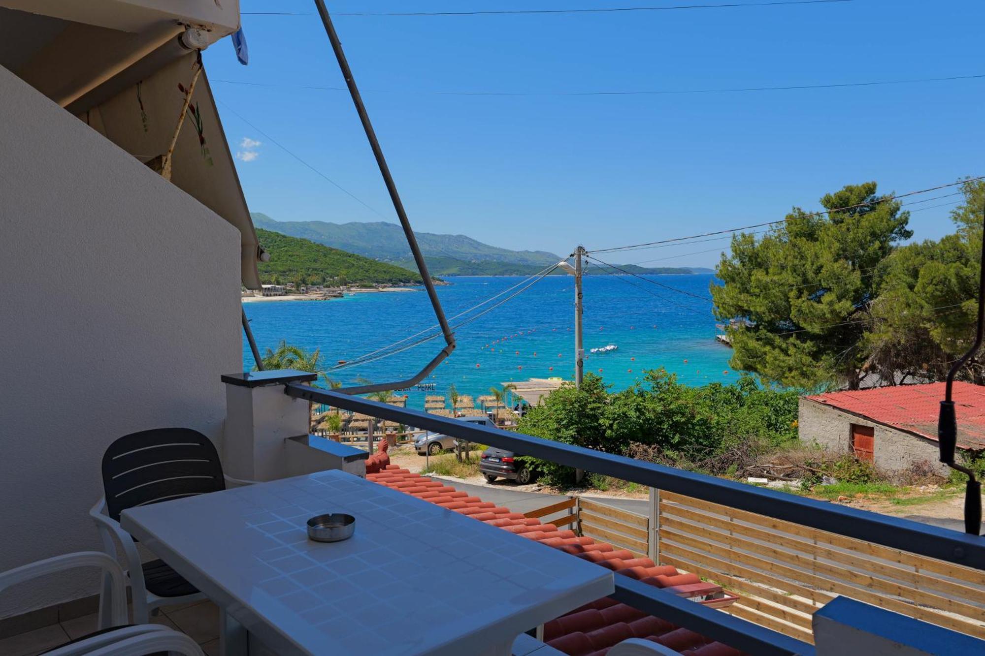 Livia'S Guesthouse Ksamil Dış mekan fotoğraf